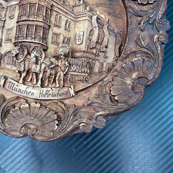 Handcrafted Wood Resin 3D Carved Wall Plaque Plate München Hofbräuhaus Germany - Picture 5 of 10